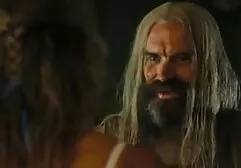 De Japanse man nam de mond en gaf het sexsfilm gratis op.