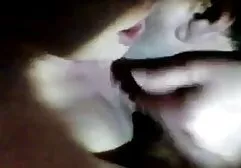 Emma Hicks leuke sexfilmpjes wordt geneukt door haar vriend.