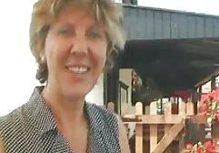 Volwassen vrouw bedriegt man met lange seksfilms jonge studenten
