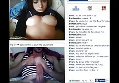 Latex meisje speelt met vorm en brood sexsfilm gratis verspreidt zich voor vuil spel.