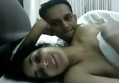 De geile tiener wordt gepijpt gratis sexfilms kijken en neukt haar hete stiefmoeder.