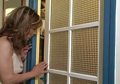 Een gratis porno sex film Jolie Neukt De Tellers Eerst.