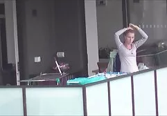 Latex blonde likt gratis sexfilms ipad slaaf bediende met haak aan penis