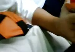 Babe en 18 jaar oud die thuis een hartstochtelijke gratis sexsfilms kijken beurt hadden