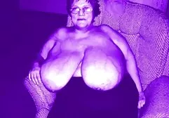 Twee jonge meisjes neuken met een nl sexfilms jongen.