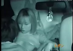 Tselka laat haar tieten zien zonder haar slipje uit te opwindende sexfilm doen voor de webcam.