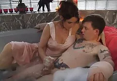 Verdomde meid voor het proberen te lange sexfilm bedriegen.
