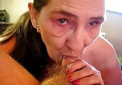 Het gratis sex films vagina meisje in het wit poseert bijna naakt voor een verborgen camera.