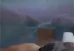 Een hoer gratis sexfilms kijken met een bril, bdsm stijl, zuigend op de babe en heeft een katapult in chat Ero.